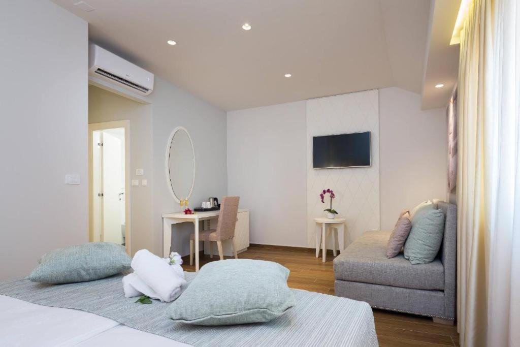 Balatura The Fine Bed&Breakfast Split Bagian luar foto