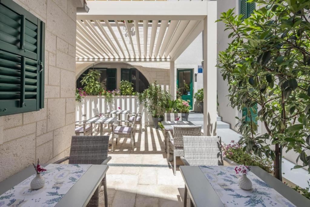 Balatura The Fine Bed&Breakfast Split Bagian luar foto
