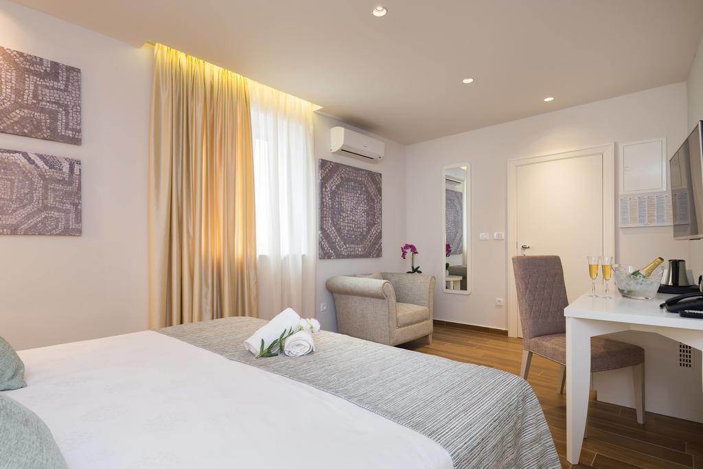 Balatura The Fine Bed&Breakfast Split Bagian luar foto