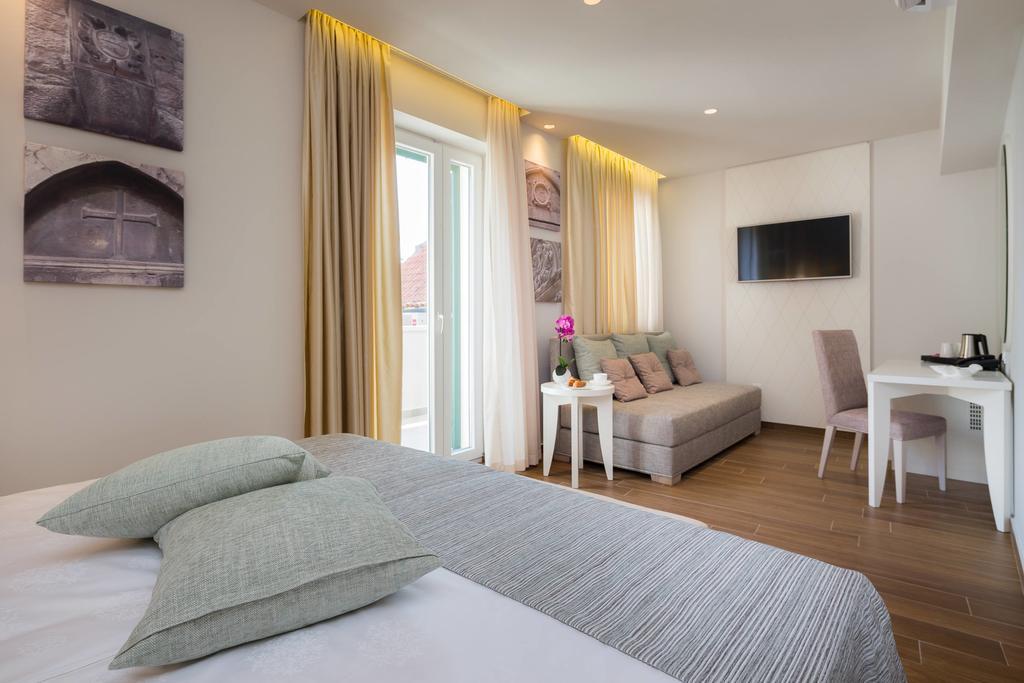 Balatura The Fine Bed&Breakfast Split Bagian luar foto